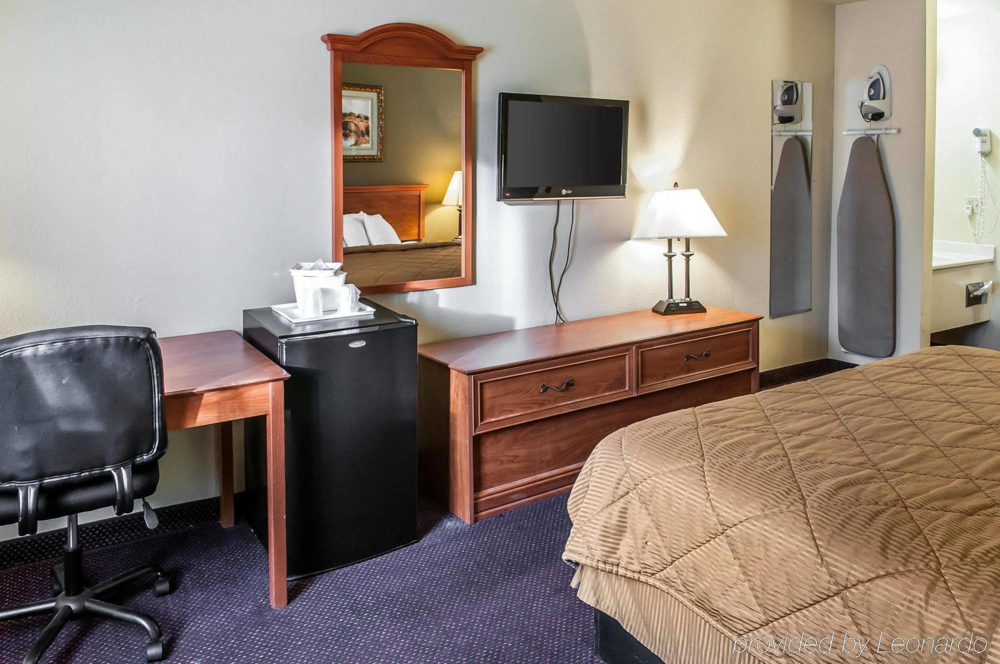 Rodeway Inn 3*
